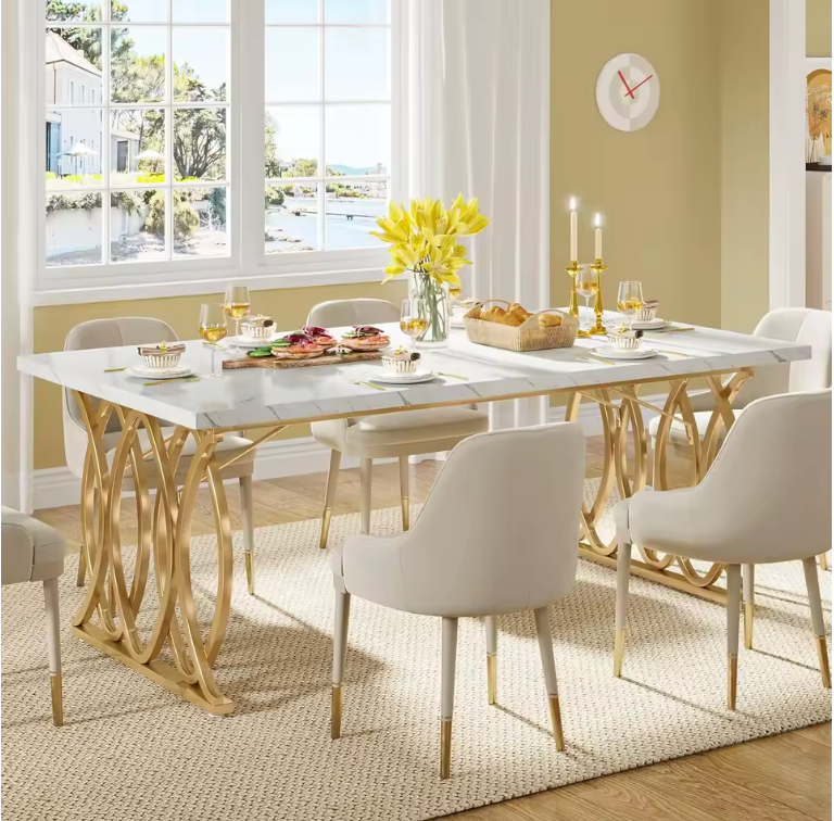 Aurelia Ring Dinner Table